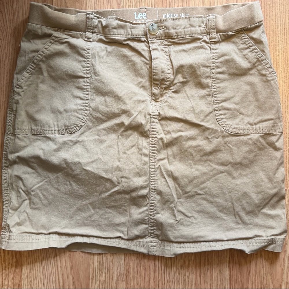 Lee Riders Tan Midrise Skirt / skort